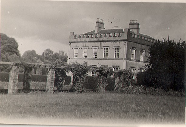 Castlecomer-House-și-Grădinile-Trandafiri