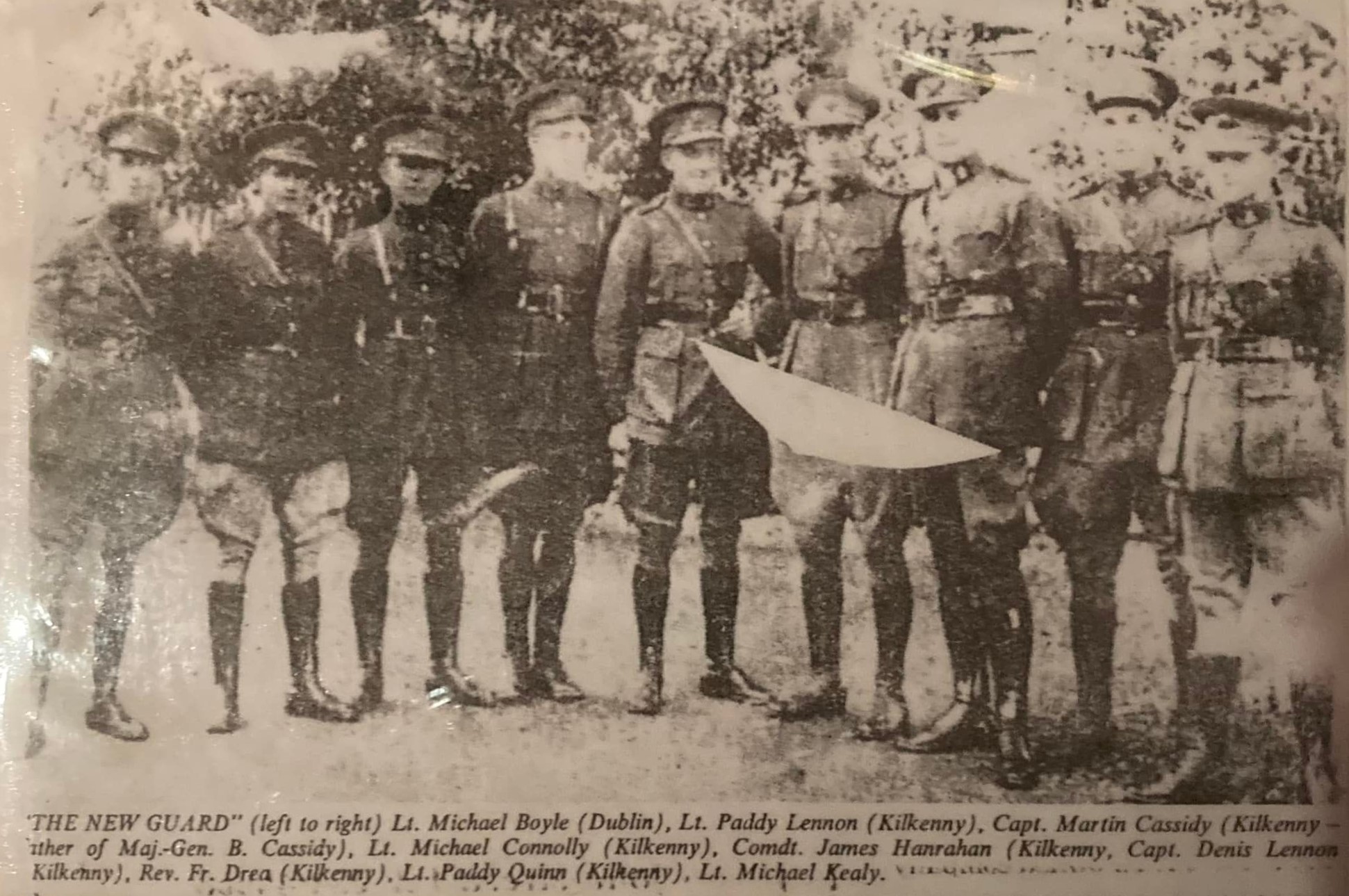 Les officiers-prennent-le-contrôle-de-Kilkenny-Castle