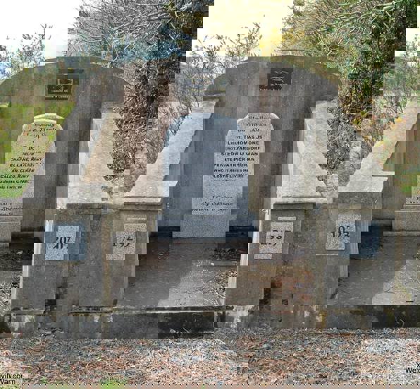 Memorial-Erected-by-the-people-of-Adamstown-in-memory-of-the-deceased-men Memorial-Erected-by-the-people-of-Adamstown-in-memory-of-the-deceased-men